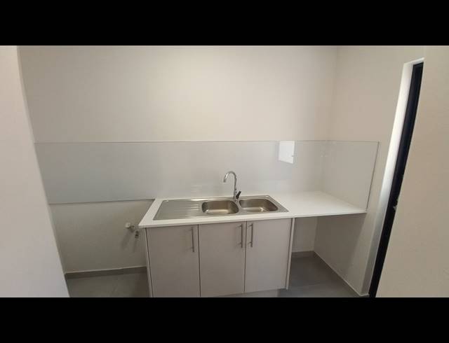 3 BEDROOM HOUSE FOR SALE IN BRITANNIA BEACH ESTATE